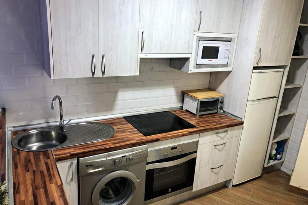 Coqueto Apartamento En Puerto Marina Con Piscina Benalmádena Exteriör bild